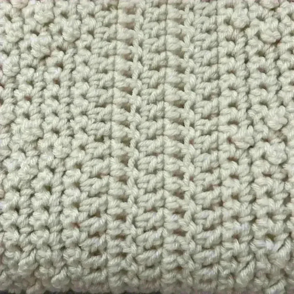 Vintage  Off White/ Cream knitted blanket/throw - Picture 3 of 8